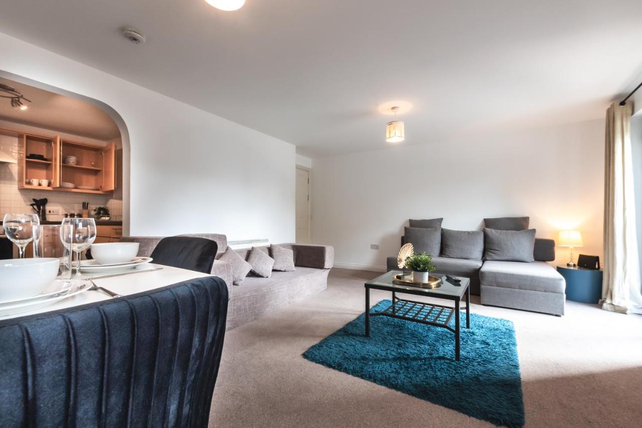 Best Price! Large Spacious 2 Bed Apartment - King Size Or Single Beds, Sofabeds, Smart Tvs, Free Parking Southampton Esterno foto