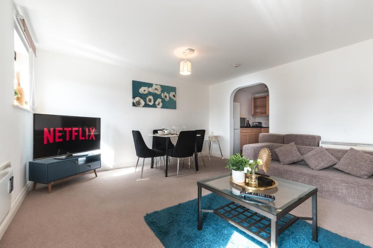 Best Price! Large Spacious 2 Bed Apartment - King Size Or Single Beds, Sofabeds, Smart Tvs, Free Parking Southampton Esterno foto